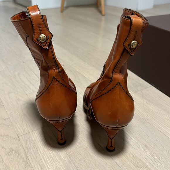 Authentic Louis Vuitton heeled ankle booties - Picture 5 of 5